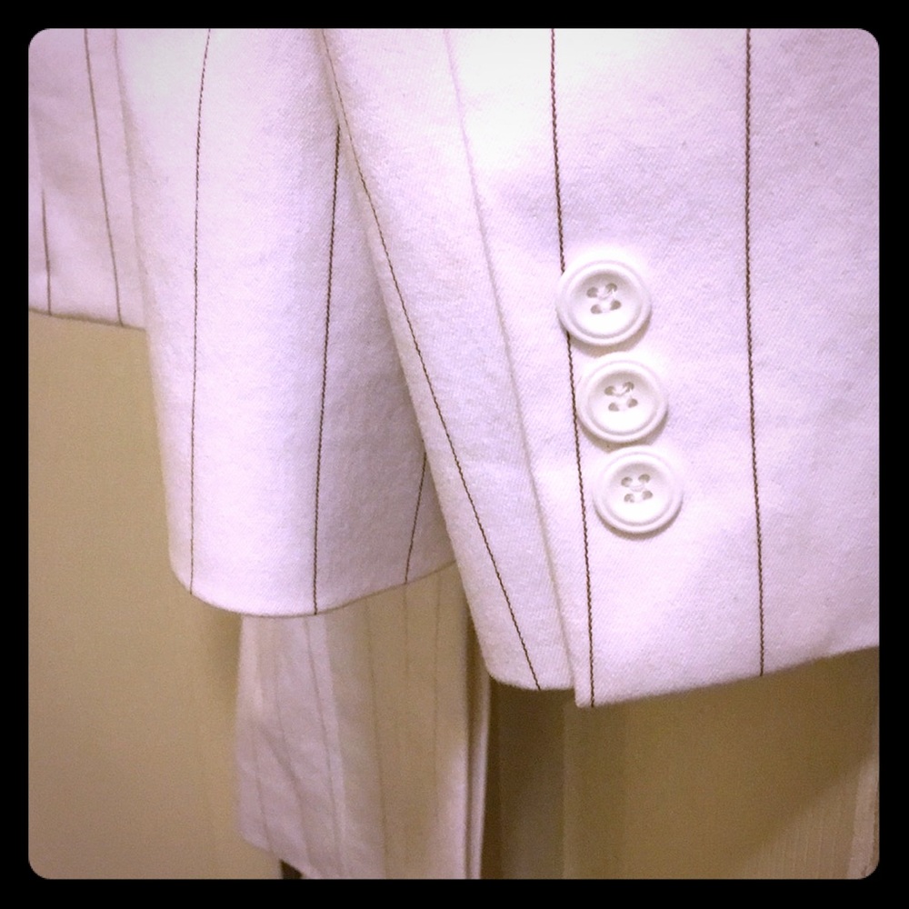 Tahari Pinstripe Pant Suit - Picture 5 of 9